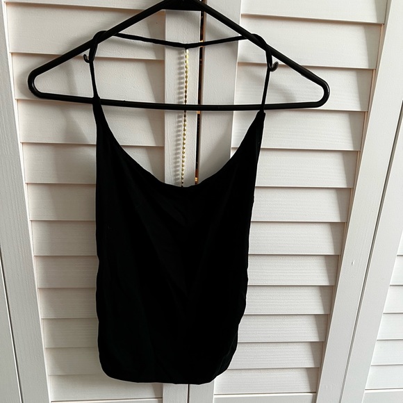 Rare Reformation 90s inspired top - Picture 3 of 4